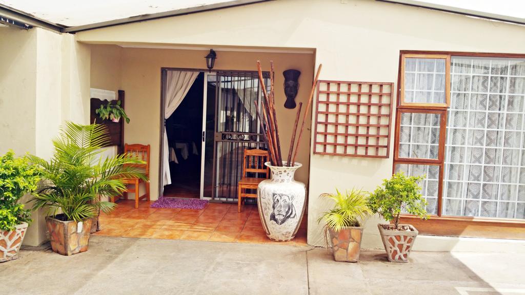 Lani'S Guest House - No Loadshedding Musina Exterior foto