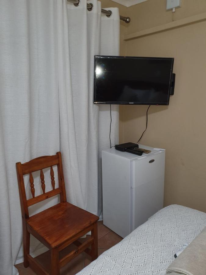Lani'S Guest House - No Loadshedding Musina Exterior foto